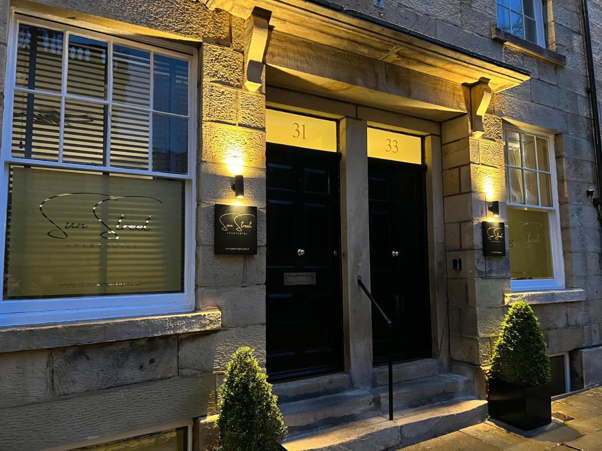 Sun Street Aparthotel Lancaster Bagian luar foto